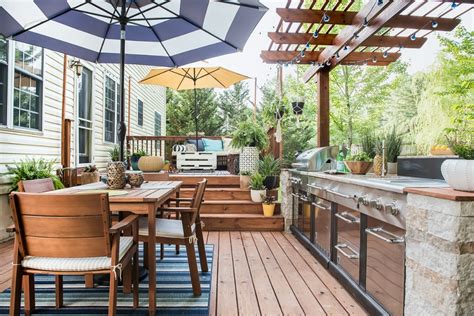 Including inexpensive design, rustic, patio, countertop, bar, diy decor on a budget for small spaces. An Amazing DIY Outdoor Kitchen, A Simple Way to Add Style ...