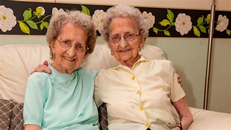 95 year old identical twins share their fitness tips on instagram