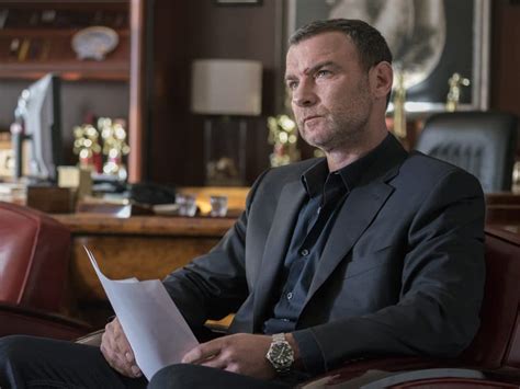 Liev Schreiber Is Back As Showtimes Ray Donovan The Fixer You Love