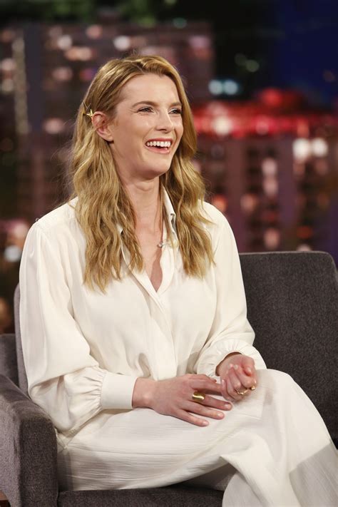 21 июля, 1986 рак рост: BETTY GILPIN at Jimmy Kimmel Live! in Los Angeles 06/18/2019 - HawtCelebs