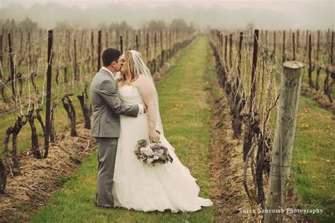 Rob And Shaynnas Salt Water Farm Vineyard Wedding Stonington