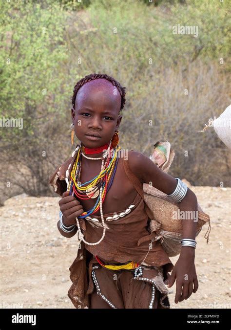 Portrait Of Hamer Tribe Girl Stock Photo Alamy