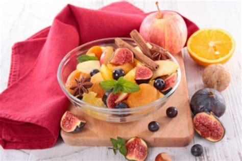 Salade De Fruits Dautomne Shutterstock Salade De Fruits Salade De Fruits Automne Recette