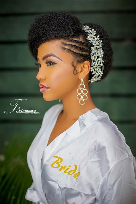 Natural Hair Bridal Shoot From Tsimagery Side Braid Hairstyles African Hairstyles Hairstyles