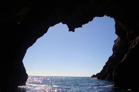 Las Cuevas Marinas De La Costa Brava Shbarcelona