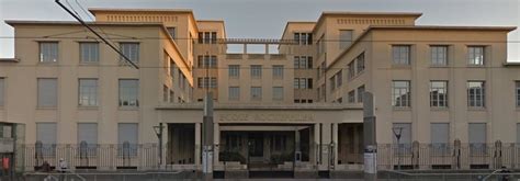 Elle dispense annuellement des formations sanitaires et sociales à plus de 3 000 étudiants, élèves et stagiaires. Ecole Rockefeller