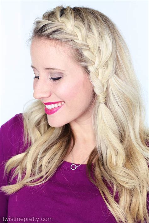 Pass the front strand of hair over the middle strand, then cross the back strand over the new middle strand of hair. A Simple French Braid - Twist Me Pretty