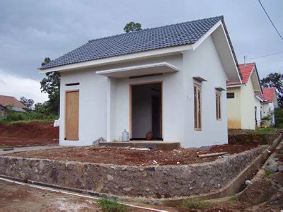 Rumah ini unggul dari sisi fleksibilitas desain dan pilihan material, ditambah lagi daya tahan yang. Desain Rumah Sederhana 1509111030