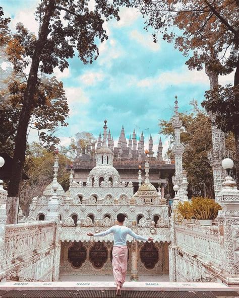 Jarak dari kota malang sekitar 27 km yang mungkin bisa ditempuh sekitar 30 menit. Wisata Religi dengan Berkunjung ke Masjid Indah di Malang ...