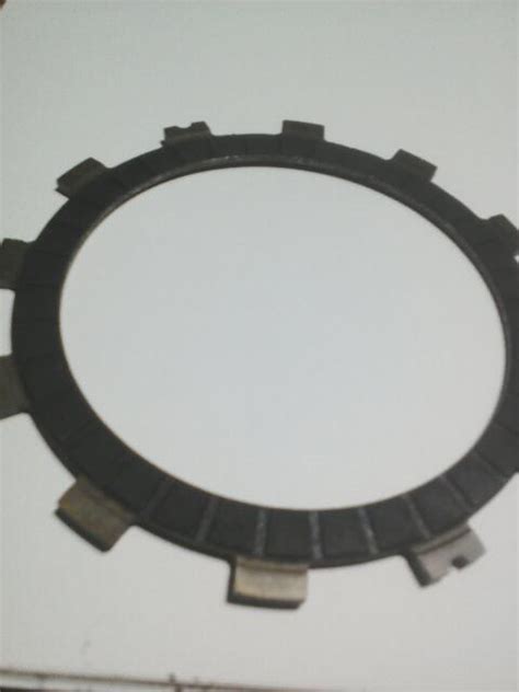 Bikers harus tahu, inilah beberapa tanda dan sebab kenapa kampas kopling di motor transmisi manual jadi cepat aus. Clutch plate cepat haus, tanda dan kesannya - Cakap Pomen ...