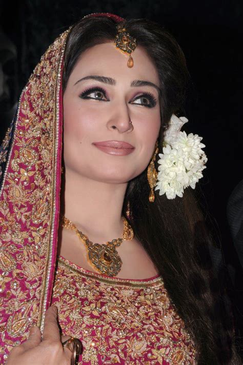 Hermaneilla Pakistani Actress Reema Khan Beautiful Pics