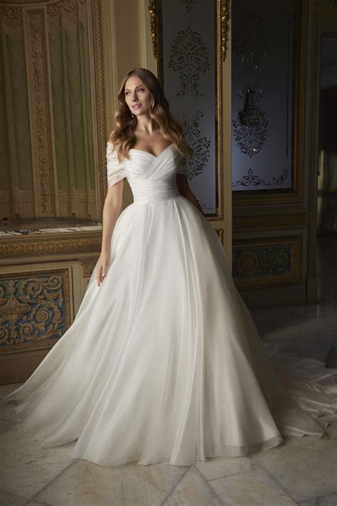 Customer reviews (54)preowned wedding dresses uk. Ronald Joyce Wedding Dresses | hitched.co.uk