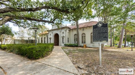 Look Around The Houston Heights With Mariela Perez Shoot Sell Real Estate Photography