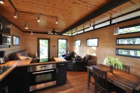 Modern 500 Sq Ft Cabin Makes The Most Of Every Square Inch