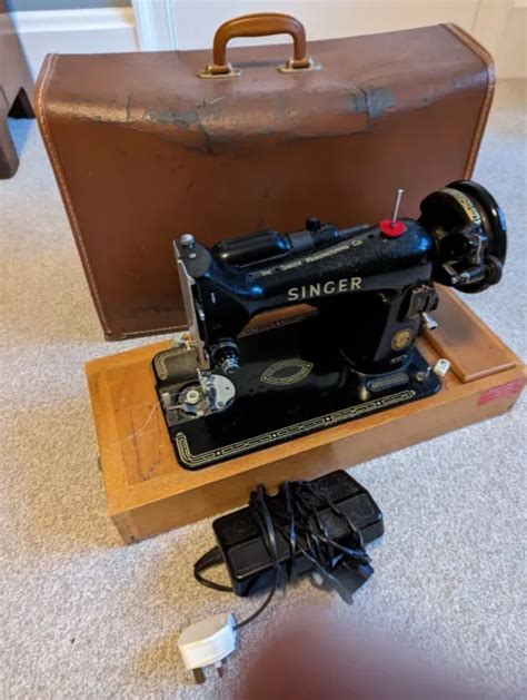 Vintage Singer Electric Sewing Machine With Case Foot Pedal Operating