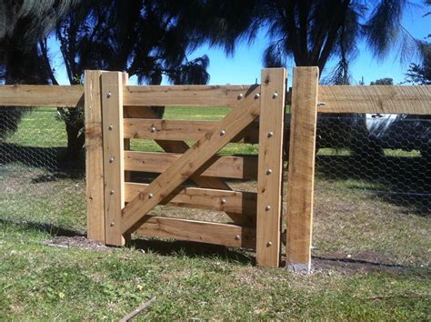 From farm gates to wooden garden gates, at blackwood country gates we build them well and we know they will last for years. Wooden Gates Victoria: Farm | Tudor | Country | Driveway