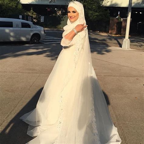 mabrouk to the bride palisgodess thehijabbride muslimfashion modestfashion inspo hijabi