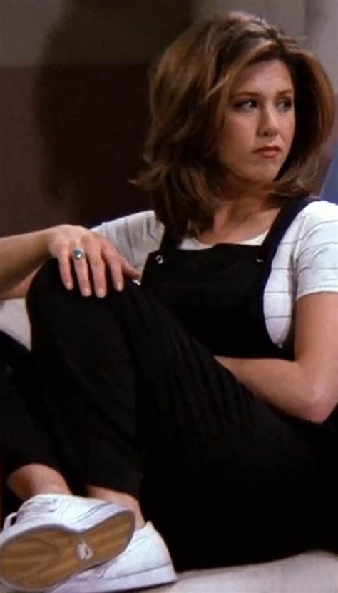 30 Outfits That Prove Rachel Green Was The Ultimate 90s Fashion Muse