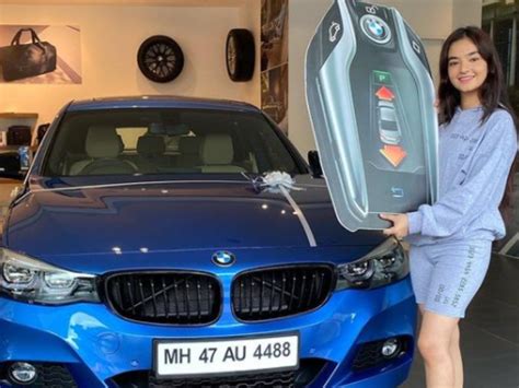 Khatron Ke Khiladi 11 S Anushka Sen Flaunts Her Nerdy Look As She Poses With Bmw Worth Rs 50 Lakh