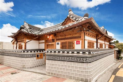 The surface is looks like real hanok, but this inside is equipped with convenient facilities. Know About Traditional Korean House - Hanoks And Its ...