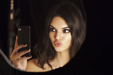 Kendall Jenner Women Model Brunette Dark Hair Self Shot Duckface
