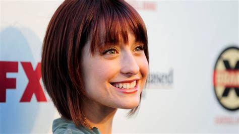Who Is Allison Mack Why Was The Smallville Actress Sentenced To Prison As Usa