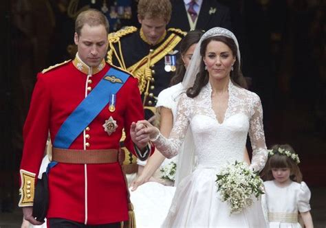 Wird kate ein pompöses oder eher schlichtes erst um 12 uhr, wenn kate middleton westminster abbey erreichen wird, wird auch das geheimnis um ihr hochzeitskleid gelüftet werden. Kate Middleton Photos Photos: Royal Wedding: Introducing ...