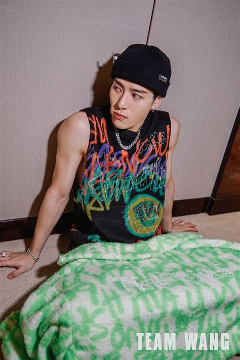 Джексон ван — гонконгский рэпер, певец и танцор. Jackson Wang Global on in 2020 | Jackson wang, Jackson ...