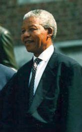 It's no wonder that his life serves as inspiration for the big screen! Biografia de Nelson Mandela - História de Tudo