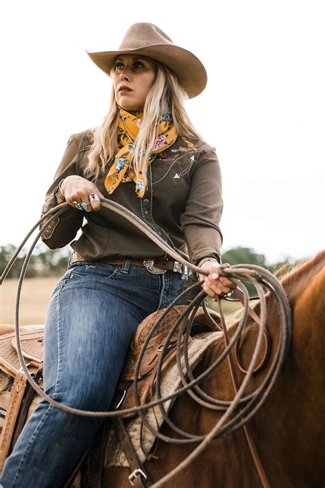 Pin By Fiona Foran On Westernvibes Western Outfits Western Outfits