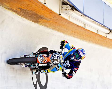 Robbie maddison rocketed into 2008 with a bang: Robbie Maddison en el Parque Olímpico | On Any Sunday