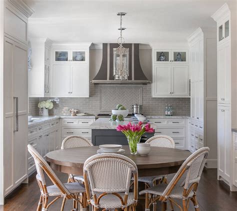 Kitchen ideas kitchen styles kitchen guides. Classic White Kitchen with Grey Backsplash - Home Bunch ...