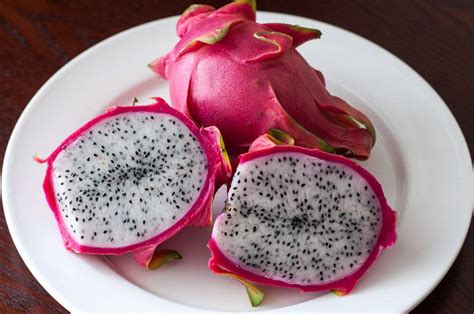 And what does prickly pear cactus taste like? Fruity Friday: Dragon Fruit - Nerd Nomads