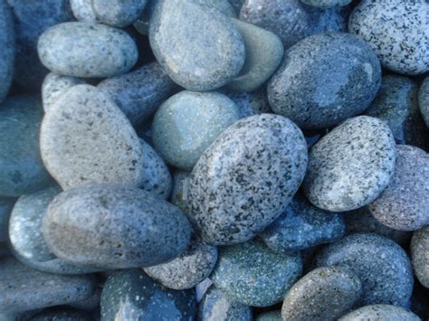 Grey beach pebbles 30-60mm | Beachpebbles.nl