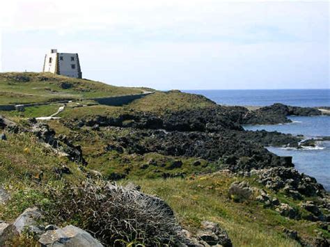 Ustica is an island that you're gonna love like the locals. Agriturismi nelle Isole Egadi e Isola di Ustica - Sicilia