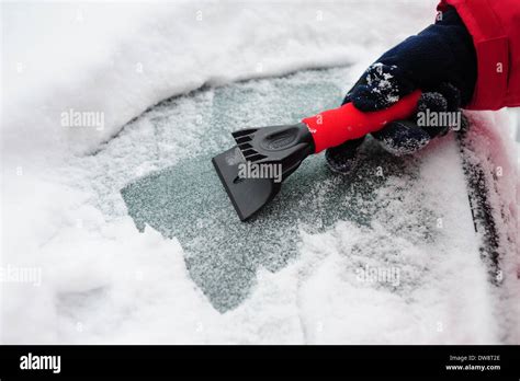 Scraping Ice Off Windshield Hi Res Stock Photography And Images Alamy