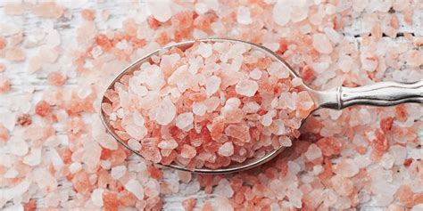 6 Healing Himalayan Pink Salt Benefits How To Use Himalayan Salt
