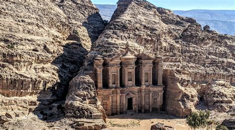 Planning The Perfect Trip To Petra The Ancient City Of Jordan