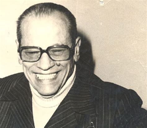 He managed to modernize arabic literature. Naguib Mahfouz | Naguib mahfouz, Glasses, Square glass