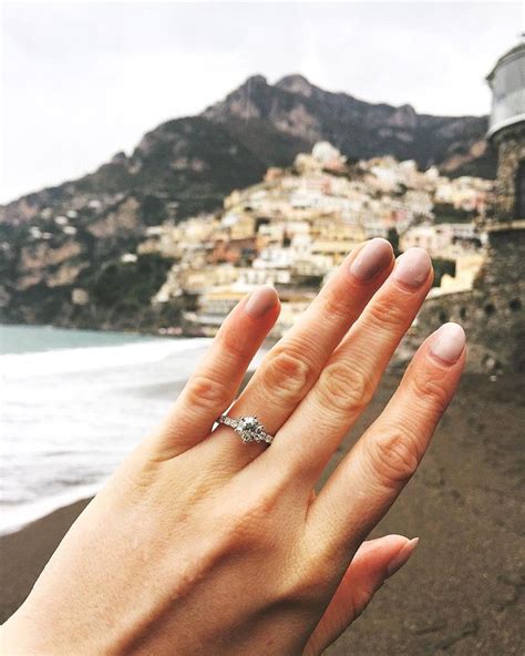 50 Engagement Ring Selfies That Will Inspire You To Show Off Your Bling