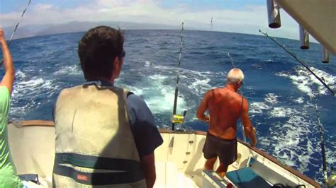 Pesca De Altura En Canarias A Currican Y Delfines Youtube
