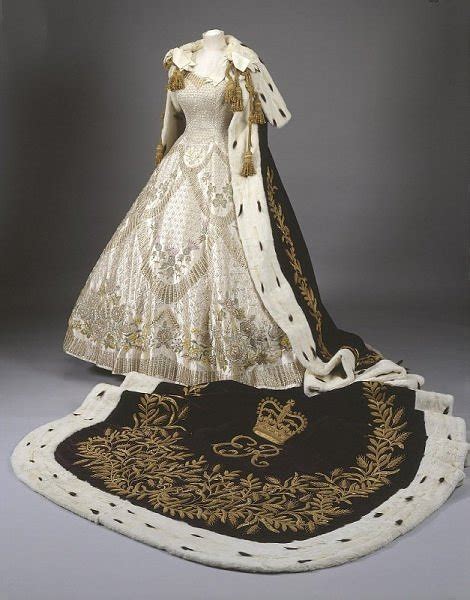 The gown, like the elizabeth's wedding dress and other notable royal dresses of this period, was designed by norman hartnell.34 it was the queen's wish that the coronation dress should be made of satin, like her wedding dress. Queen Elizabeth II's Coronation Ensemble - Daydreaming ...