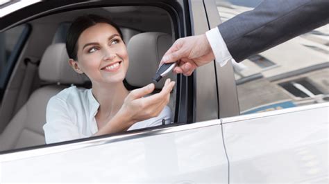 Автогражданку добавят в смартфоны к водительским правам и техпаспорту