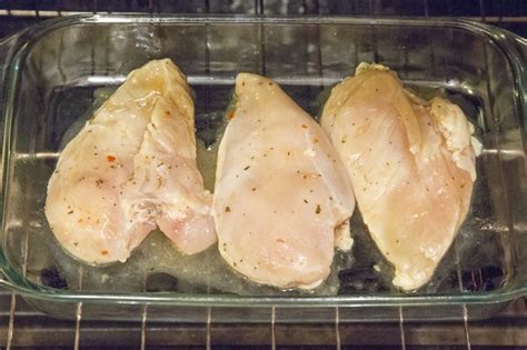 how to bake boneless skinless chicken breast in italian dressing livestrong