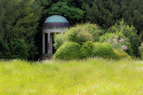 Georgian Temple A Quiet Spot On The Hatchlands Estate Murray