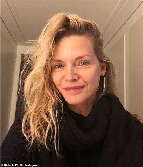Michelle Pfeiffer 61 Is An Ageless Beauty In Stunning Makeup Free