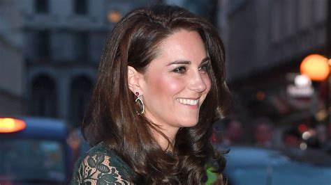 The Subtle Meaning Behind Kate Middletons Lace Dress Vanity Fair