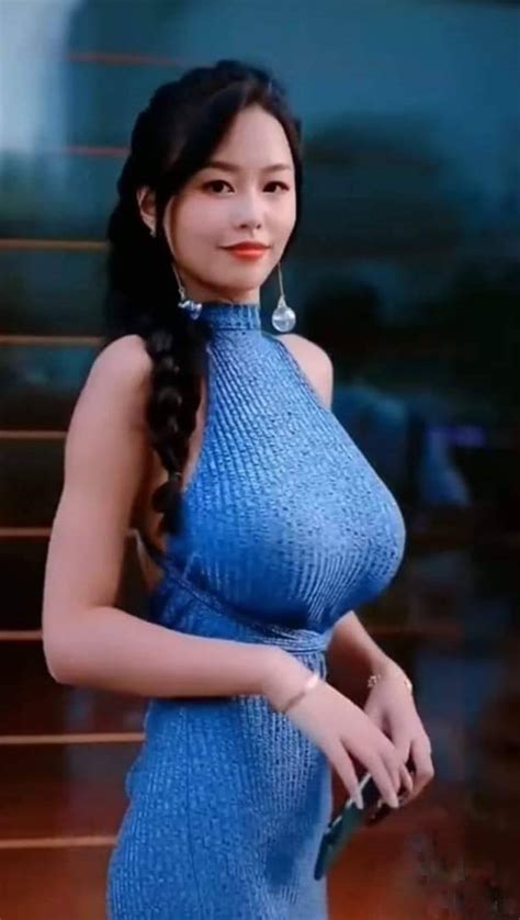who is this big titted chinese lady 2 replies 1109639 ›