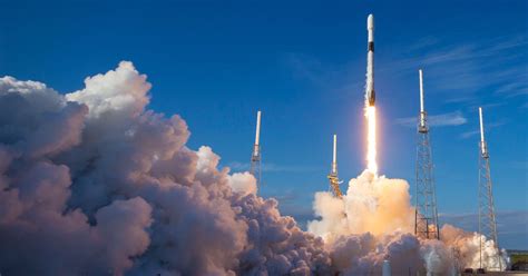 Spacexs Falcon 9 Rocket Successfully Launches Starlink Satellites Into