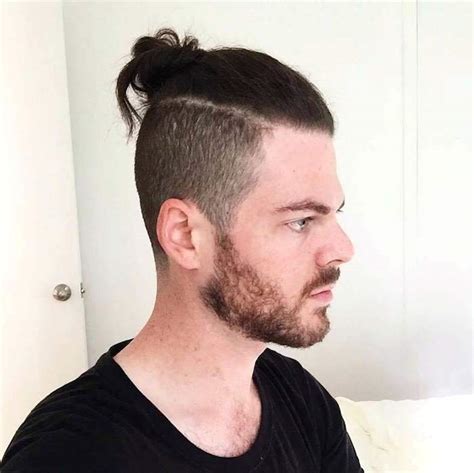 coiffure homme rase sur les cote - Coupe pour homme